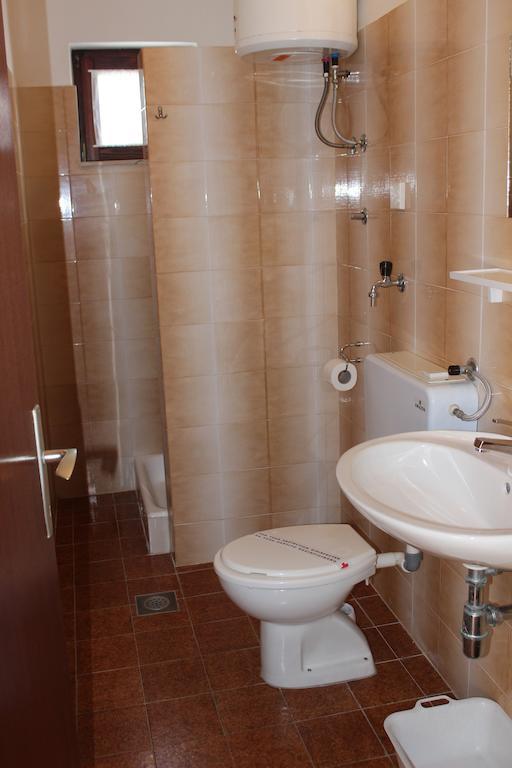 Apartments Petrada Omiš Szoba fotó