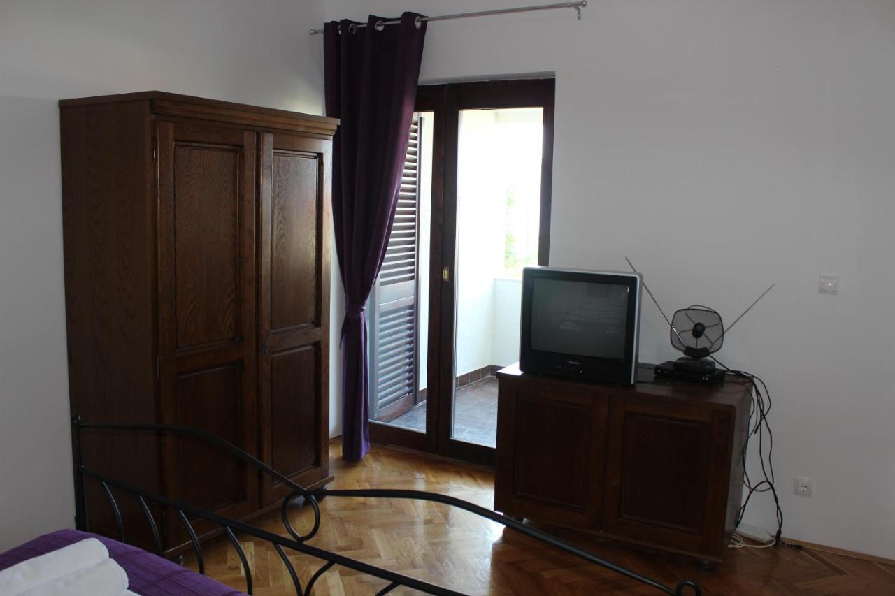 Apartments Petrada Omiš Szoba fotó