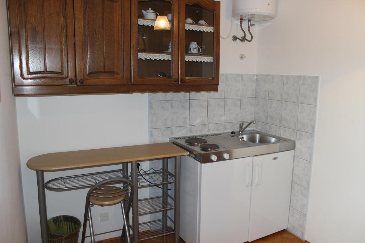 Apartments Petrada Omiš Szoba fotó